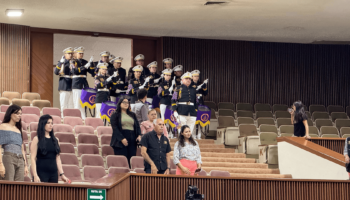 Banda de guerra en el congreso del estado 1