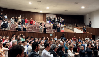 Banda de guerra en el congreso del estado 5