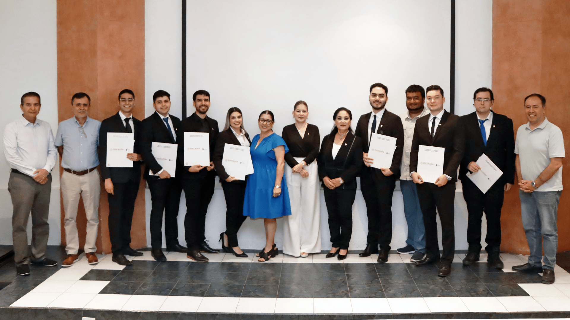 Realizan acto protocolario de titulación de la Maestría en Ciencias de la Computación